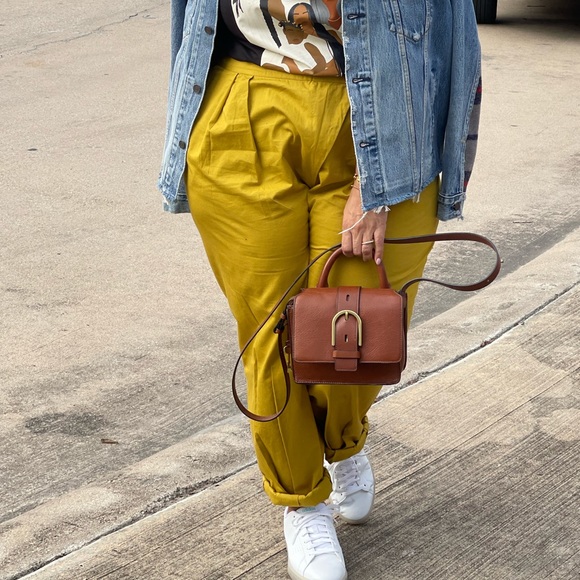 Pleated Pull-on Pants - Picture 6 of 8